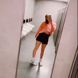 Meet your Posher, Avery